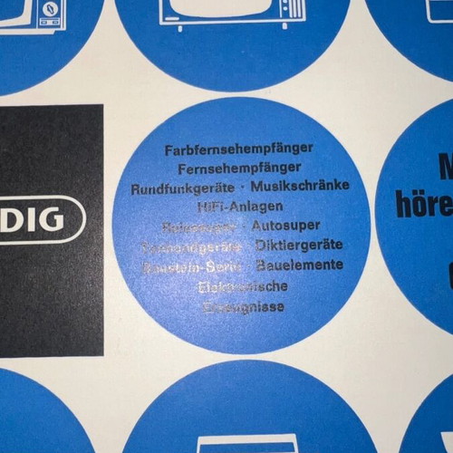 Grundig radio like new with rare frequency reception guide