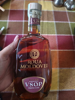 Tezaur Roua Moldovei V.S.O.P. μολδαβικό μπράντι, Σφραγισμένο, 500 ml