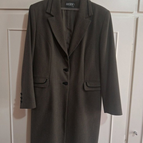 Women's gray coat like new, size L