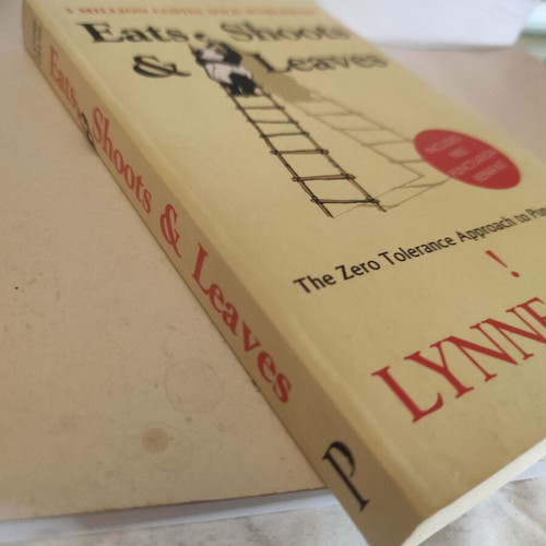 Eats, Shoots & Leaves by Lynne Truss like new, English humorous essay
