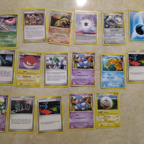 Pokemon cards like new, pack of 17