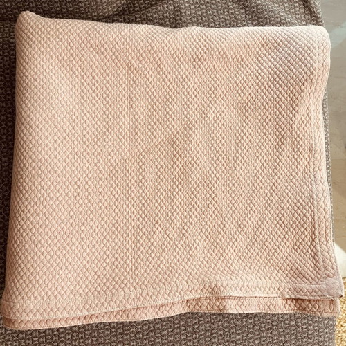 Large pink pale waffle weave pique blanket used 1.90x2.20 m