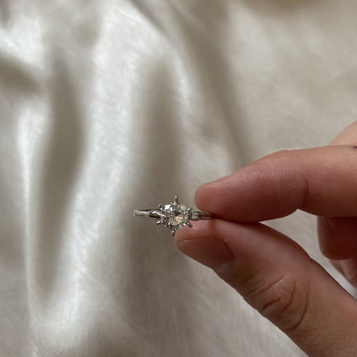 Silver solitaire ring 925 with high-quality zircon stones, new
