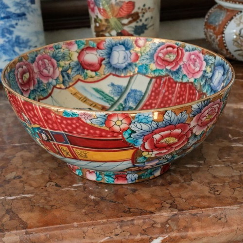Royal Satsuma Hand Painted Porcelain Bowl Like New