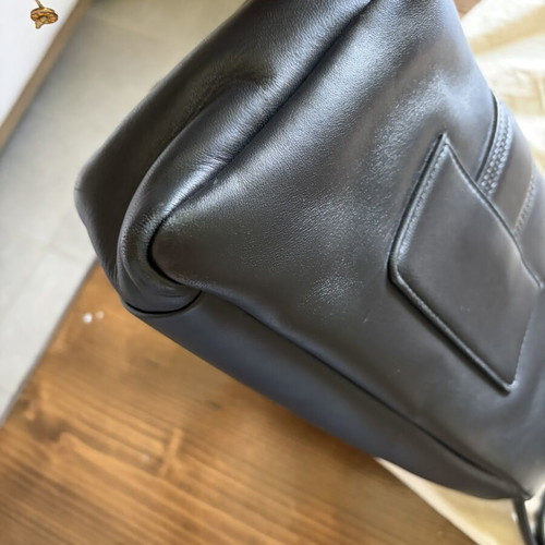 Jacquemus Bambimou black leather shoulder bag like new