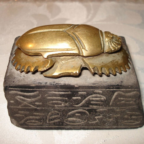 Egyptian bronze decorative scarab used with black hieroglyph base