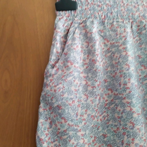 Benetton women's shorts used with floral pattern