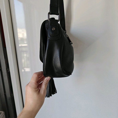 Black crossbody bag like new