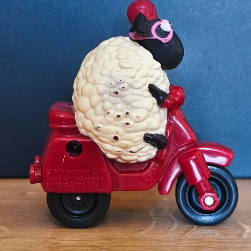 "2013 Shaun the Sheep" McDonald's toy figure