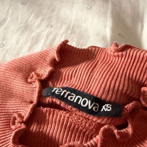 Terranova shirt lightly worn, coral XS
