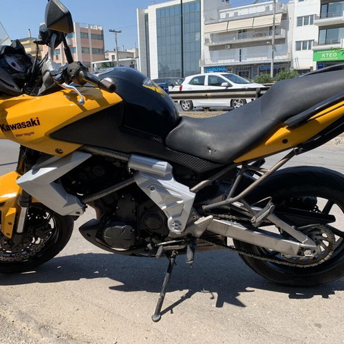 Kawasaki Versys 650 ABS 2010 used with top case and excellent engine