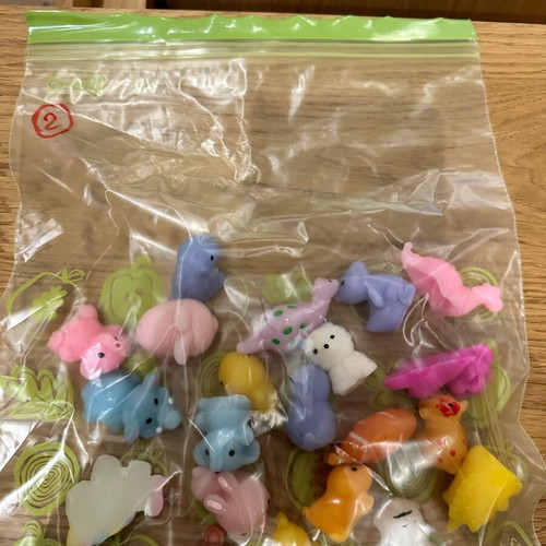 Squishies Mochi like new, pack of 21 pieces