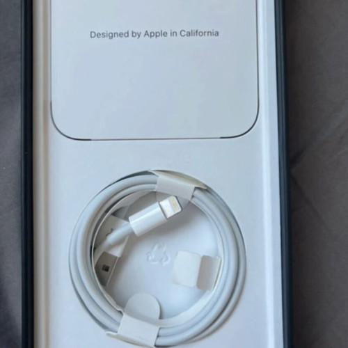 IPhone 12 Pro Max 256 GB Gold like new, with charging cable and box