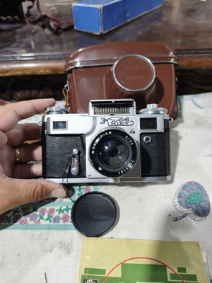 Russian camera like new with leather case and papers