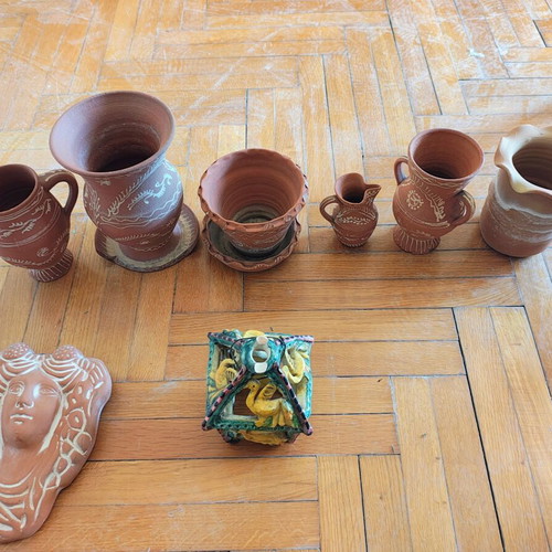 Various decorative items used, set