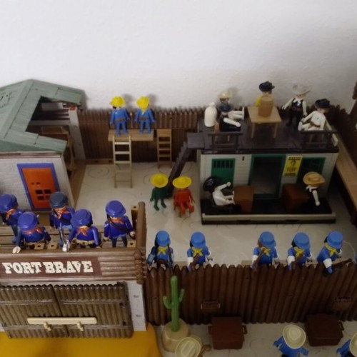 Playmobil set with many figures used