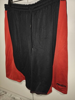 AND1 reversible basketball shorts 2XL like new, black and red