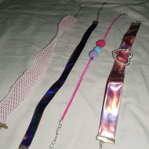 Choker necklace set iridescent pink mauve, like new, Stradivarius
