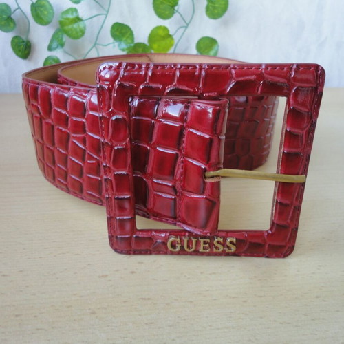 Guess women's belt red like new