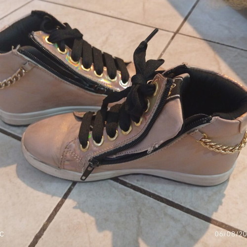 Girls' shoes like new, size 35