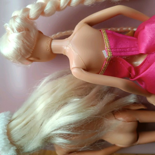 Dolls no name used, pack of two with defects