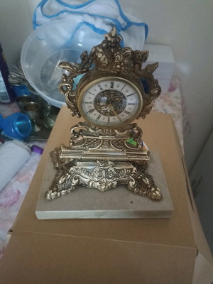 Analog Table Clock Bronze like new with Latin numerals