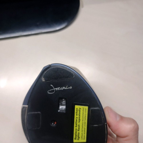 Evoluent vertical ergonomic mouse used