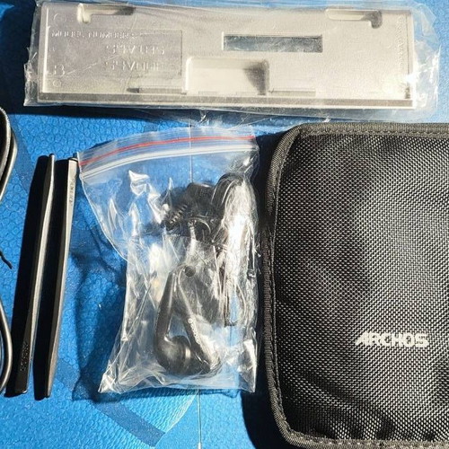 Archos 605 WIFI 4GB Portable Media Player like new