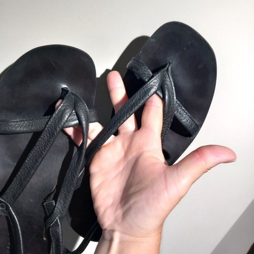 L'ARTIGIANO men's black leather sandals like new, size 42