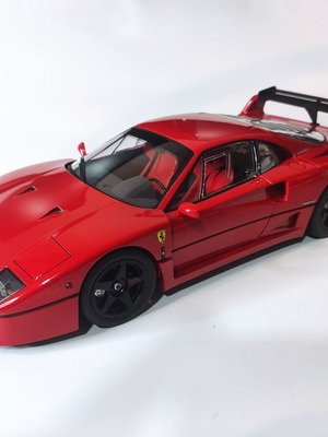 Kyosho Ferrari F40 Light Weight 1987 Metal Model Scale 1:18 new