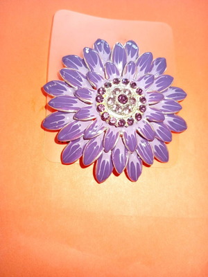 Vintage brooch amethyst color new