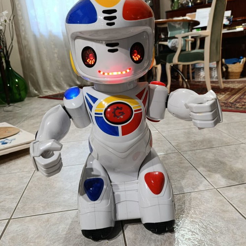 Vintage robot used with missing parts