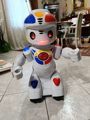 Vintage robot used with missing parts