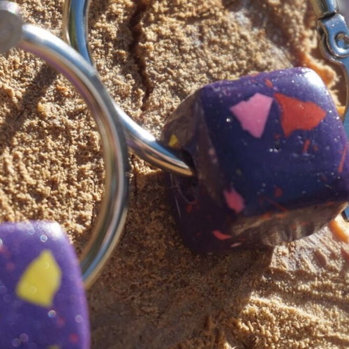 Earrings handmade from scratch, like new, ecological resin purple hoops 2.5 cm