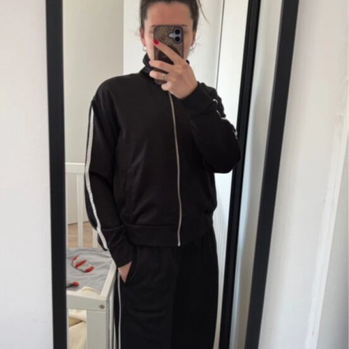 Bershka tracksuit black like new, shiny finish, size M