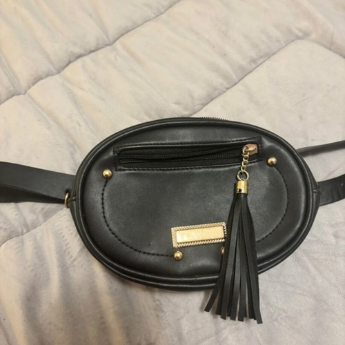 Black waist bag like new in very good condition