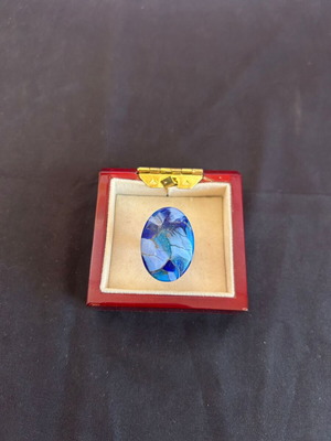 Silver vintage ring with blue stone like new