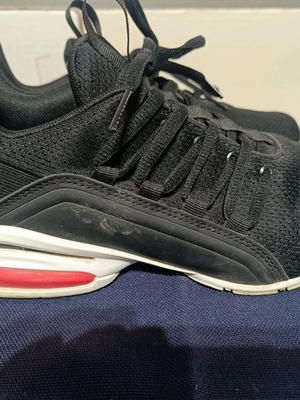 Маратонки Puma kids употребявани, черни, номер 37