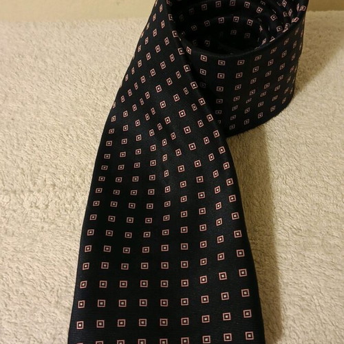Marks and Spencer men's tie new, dark blue with pink check