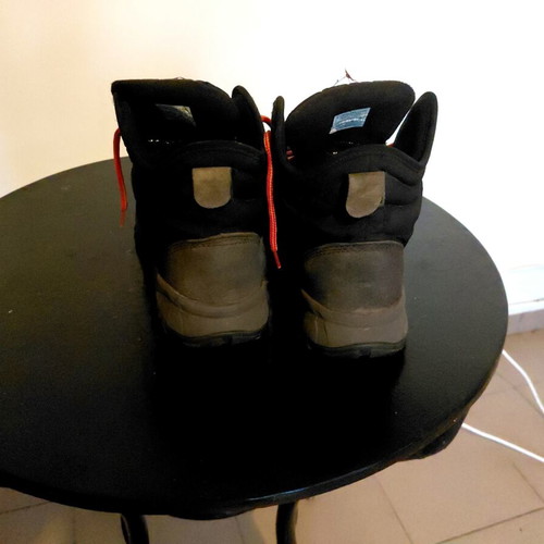Hiking boots like new, size 44