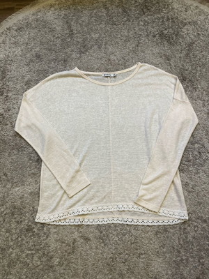 Beige Stradivarius blouse size S like new with lace detail