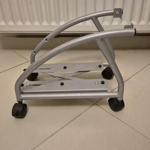 Adjustable wheeled computer tower stand