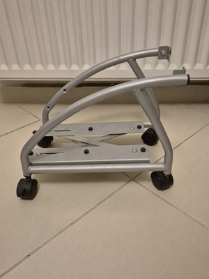 Adjustable wheeled computer tower stand