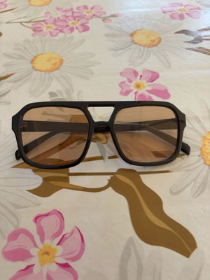 Oversized Sunglasses Black Unisex with Brown Lenses like new