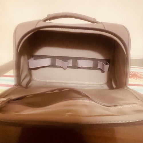 Delsey toiletry bag like new, gray with 2 compartments and shoulder strap