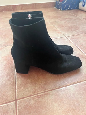 Pull and Bear ankle boots used size 39 black