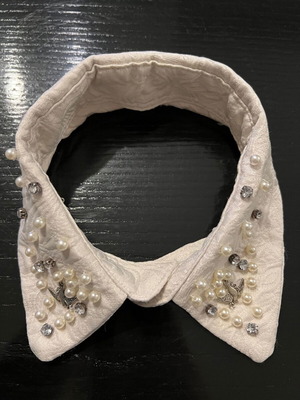 Fabric shirt collar with embroidered beads like new, white and silver