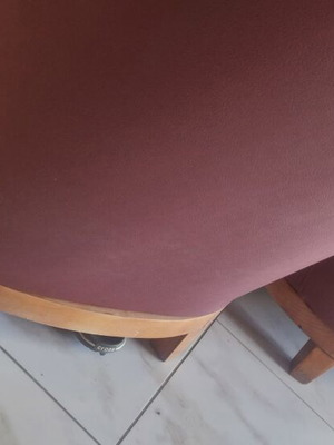 Leather armchairs with beech frame like new