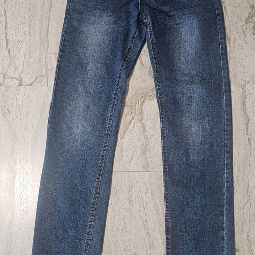 Casual jean brand new, size M, blue