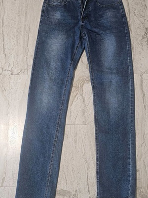 Casual jean brand new, size M, blue